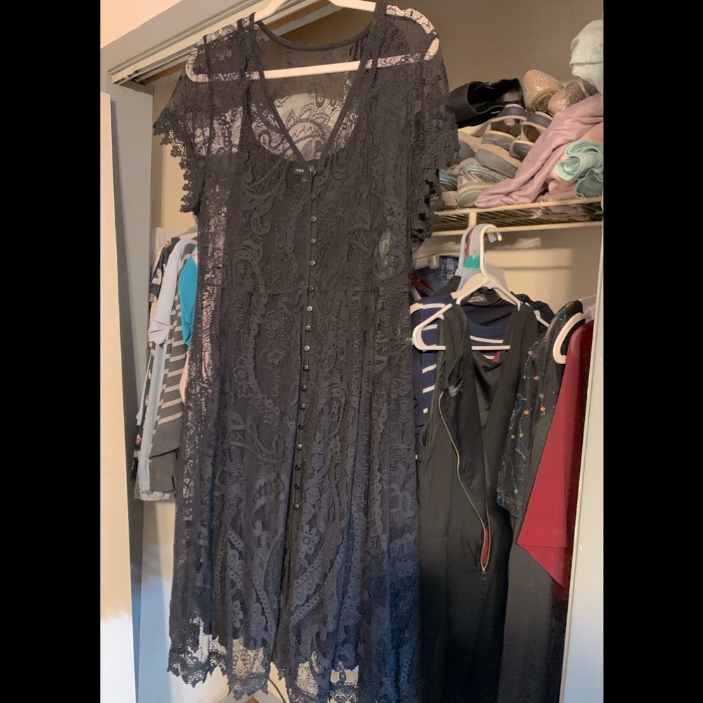 Torrid lace dress in black